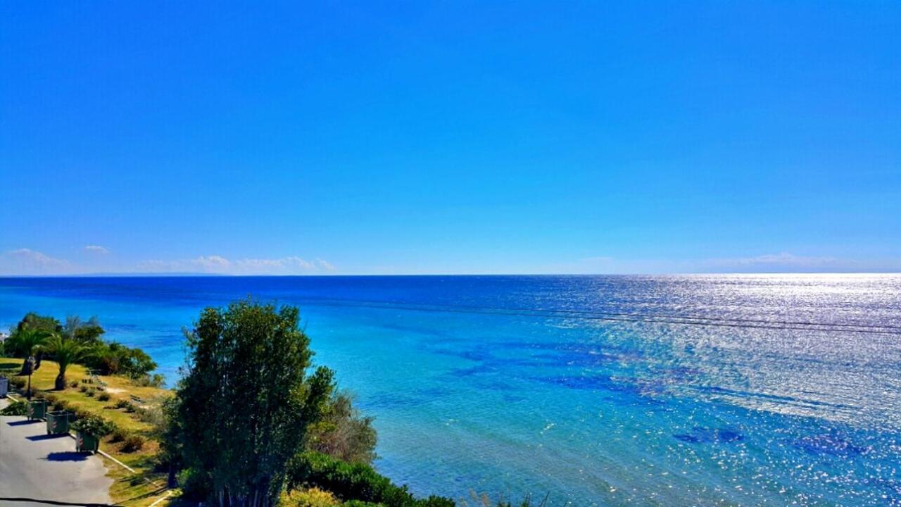 Grcka-Reni Greece Beach 2 Nea Kallikrateia ภายนอก รูปภาพ